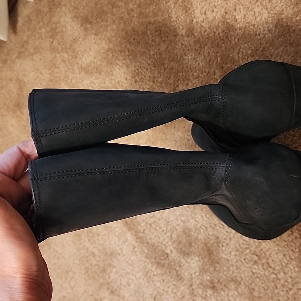 UGG Joely Wedge Boots Size 9.5 EU 40.5 - Picture 6 of 16